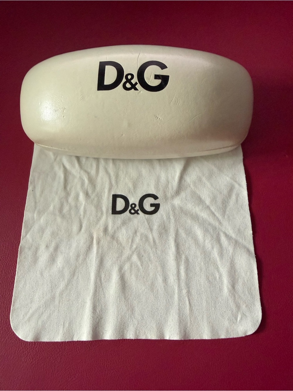 D&G White Eyeglass Hard Case with Cleaning Cloth